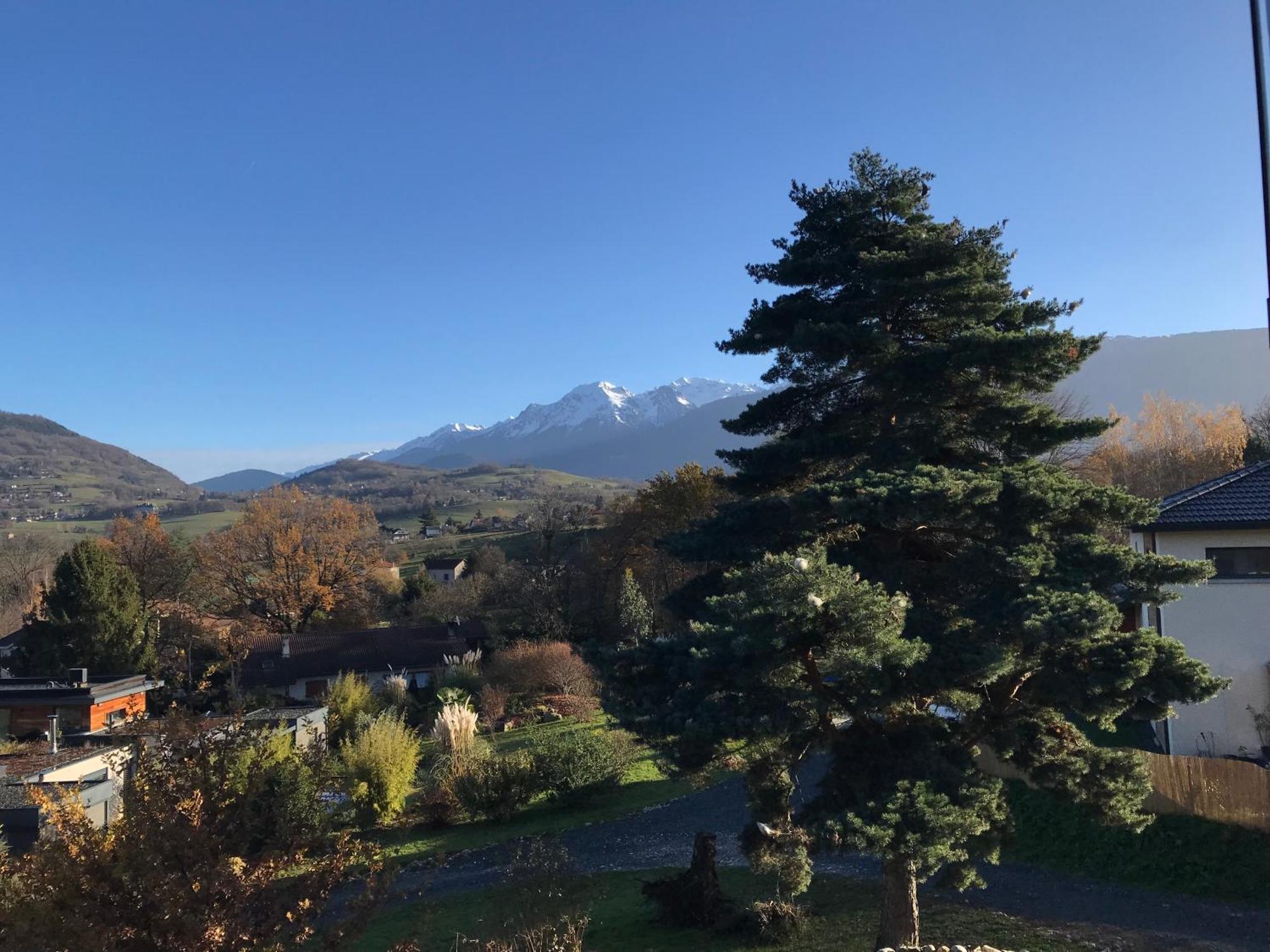 Appartement Dans Maison Brié-et-Angonnes Zewnętrze zdjęcie