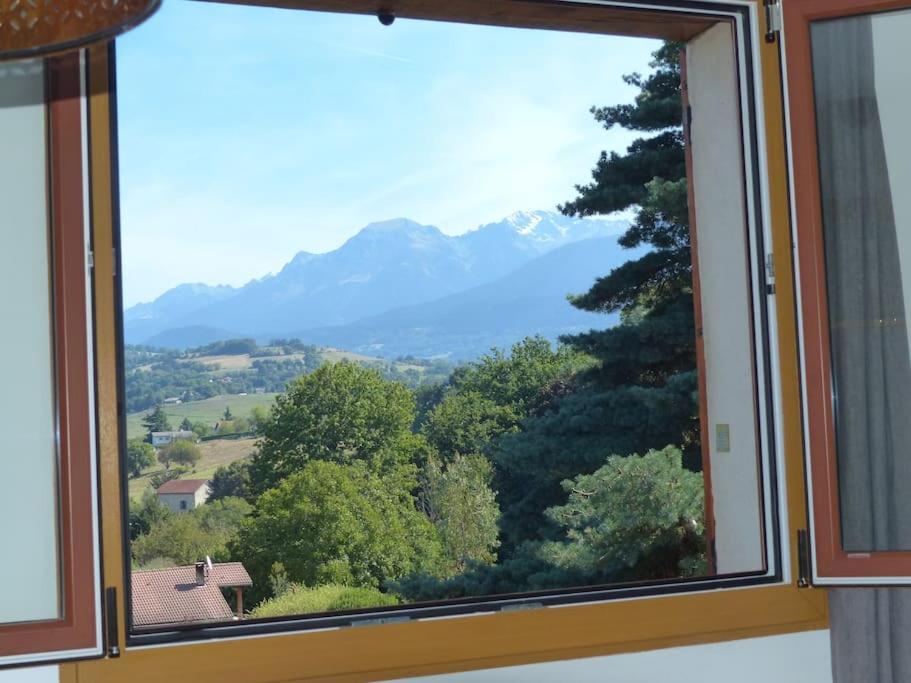 Appartement Dans Maison Brié-et-Angonnes Zewnętrze zdjęcie
